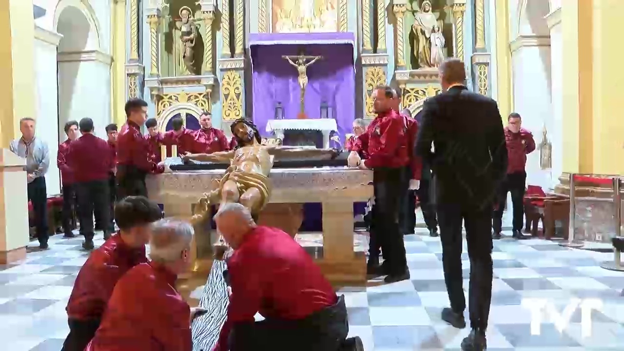 Bajada y Vía Crucis Cristo Crucificado